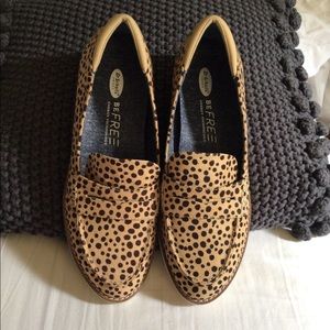 Classic Leopard print loafers with modern details